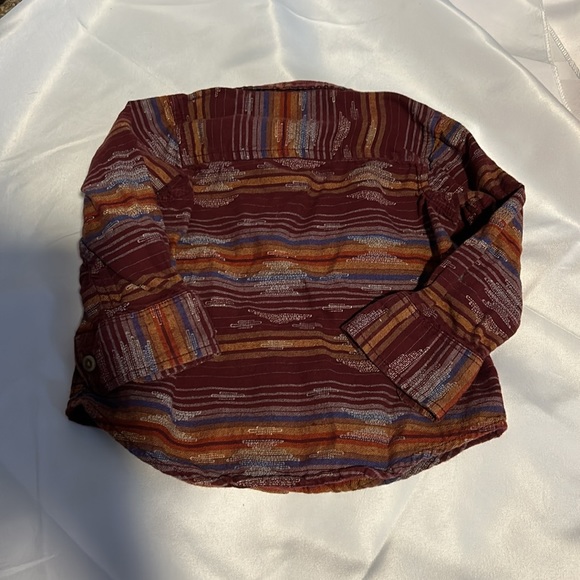 2/$10 Old Navy long sleeve button down Size 2T shirt with retro vibes - Picture 5 of 6